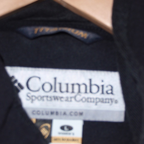 Columbia Ski Jacket with fleece insert - Picture 2 of 3